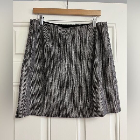 THEORY Abbot Herringbone Mini Skirt NWT Size 12 - Picture 3 of 8